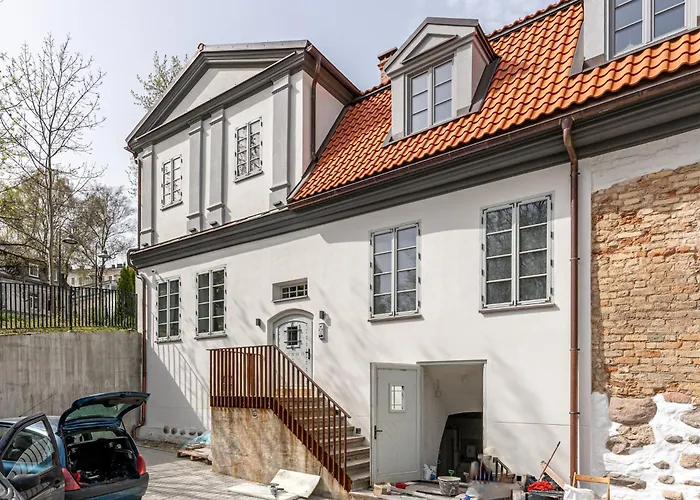 Reformatu Sq By Reside Baltic